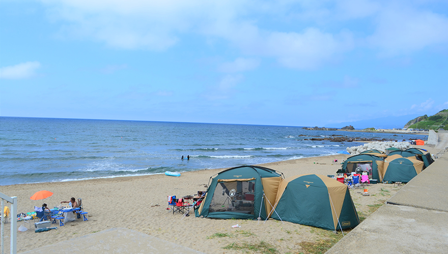 混雑しない穴場として人気のふとろ海水浴場