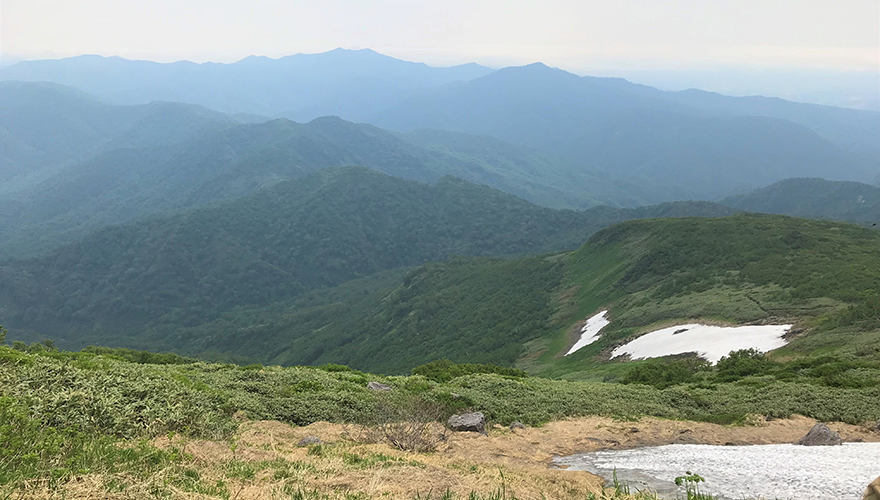 7月でも雪が残る道南最高峰の山