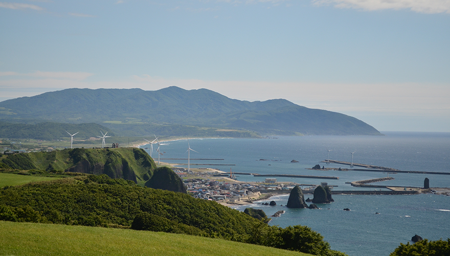 遠くは北檜山区太櫓まで望める