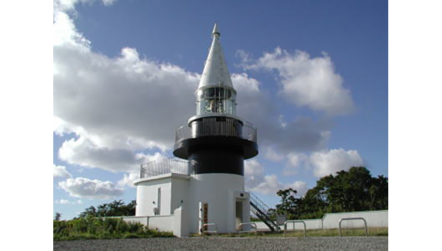 写真は茂津多岬に位置する標高日本一の茂津多岬灯台